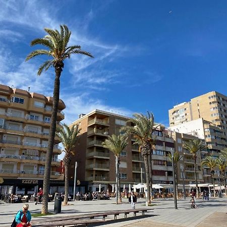 Modern 2 Bedroom Apartment In The Center Of Torrevieja Exterior photo