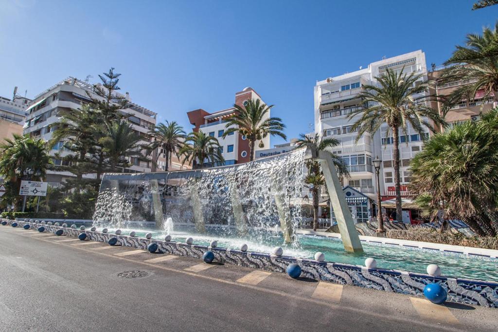 Modern 2 Bedroom Apartment In The Center Of Torrevieja Exterior photo